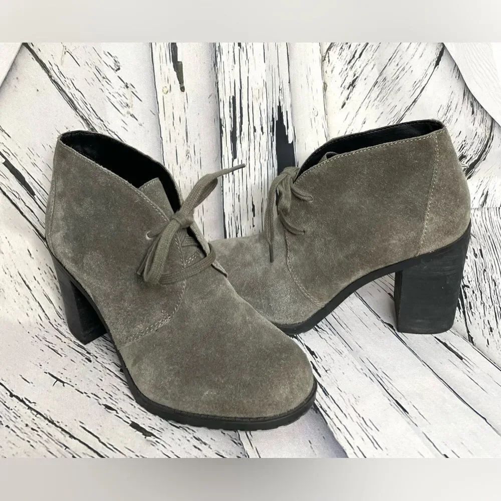 FRANCO SARTO Nashville Gray Suede Ankle Bootie Size 7.5